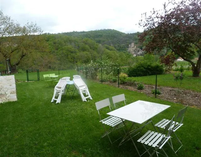 D'hotes Cadravals Aveyron * Belcastel (Tarn)