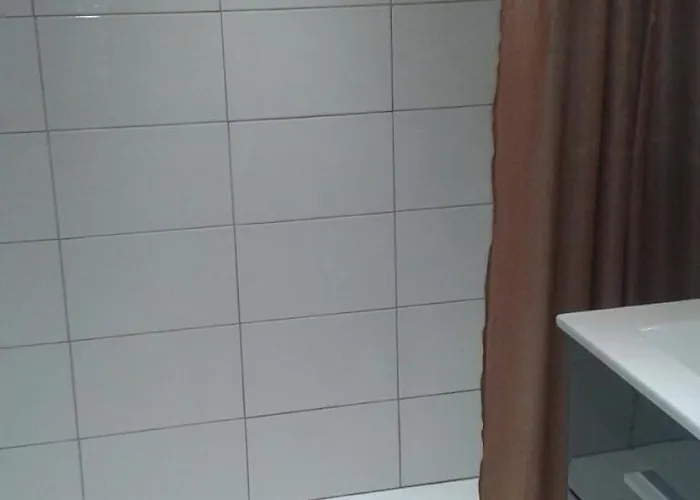 بيت للعطل D'hotes Cadravals Aveyron بيلكاستل